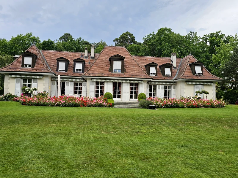Création et aménagement extérieur, dallage et clôtures